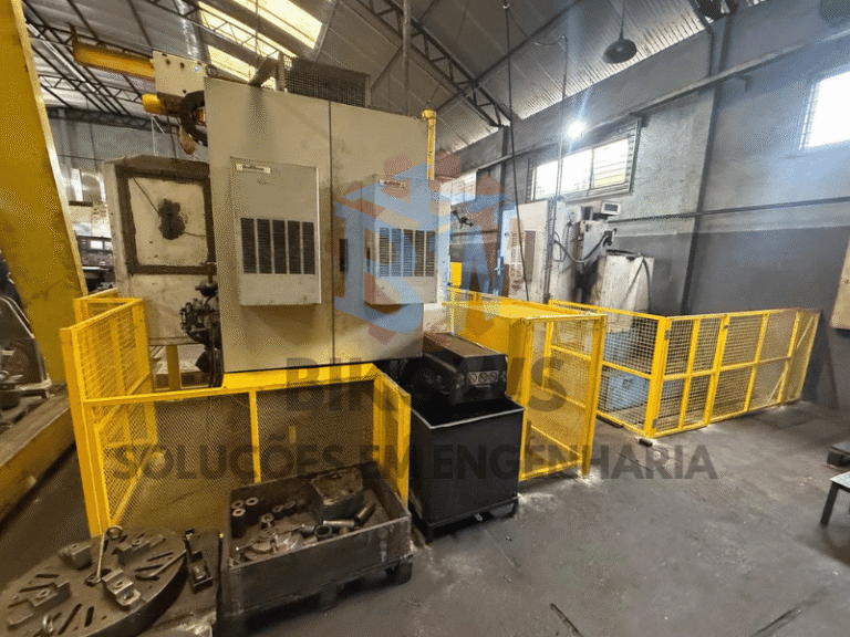 Home 25 Máquina industrial após adequação NR-12 com sistema completo de proteção de segurança